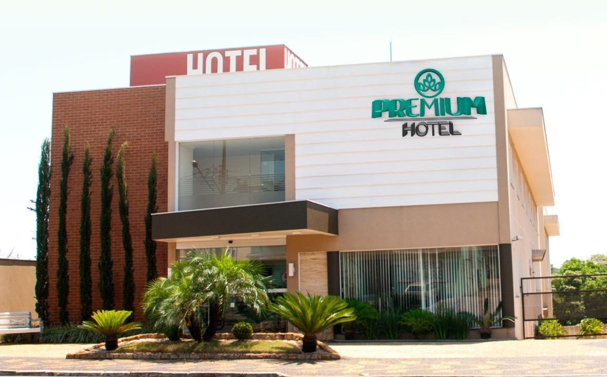 Hotel Premium ปิราสซูนุงกา ภายนอก รูปภาพ